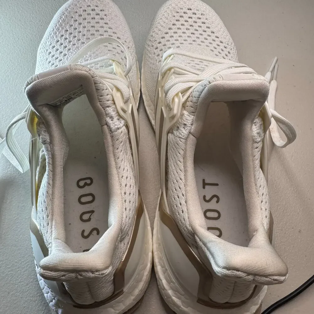 adidas ultraboost 1.0 women’s 8 off white cyber metallic warm vanilla JR3144